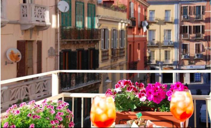 Centro Storico Via Sassari Cagliari