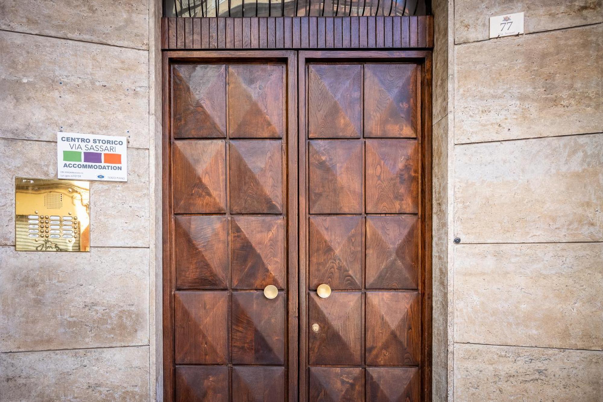 Guest house Centro Storico Via Sassari Cagliari